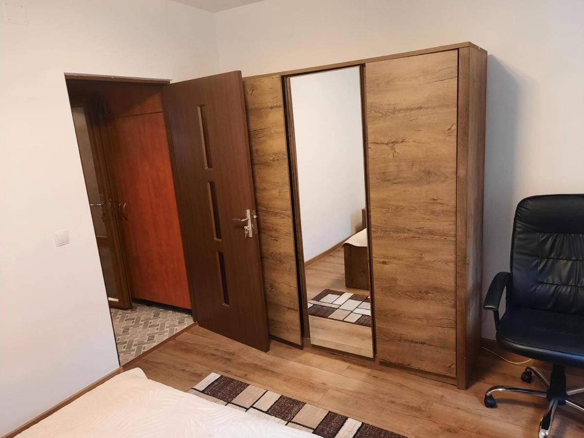 Apartament Zona Centrala Apartment ฮูเนโดอารา ภายนอก รูปภาพ